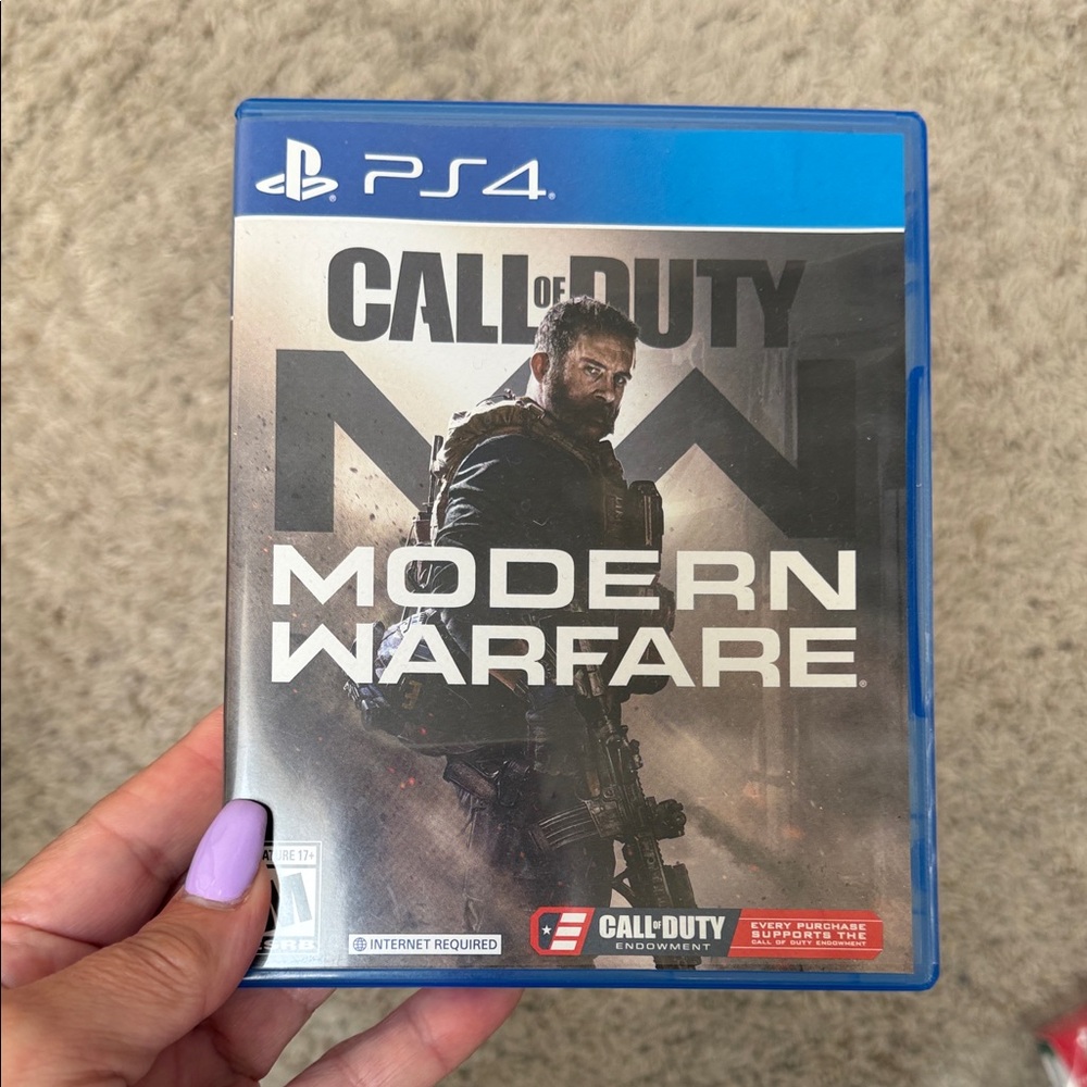 Call of Duty: Modern Warfare PS4 Game - Grey Cover Art